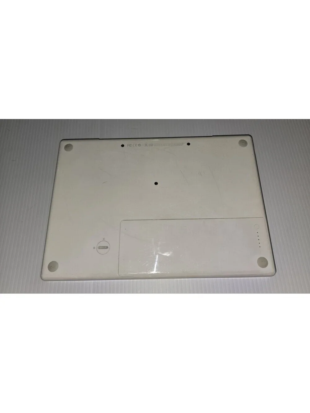 Apple MacBook Core 2 Duo A1181 13